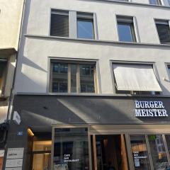 HITrental Town Hall Apartments