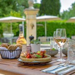 Novotel Aix-en-Provence Pont de L'Arc