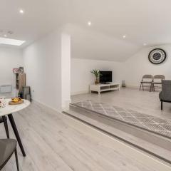 Pass the Keys Spacious and Quiet Flat in Aylesbury