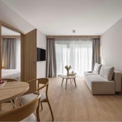 Hanza Tower CITY 19 SPA & Pool & Jacuzzi & Sauna