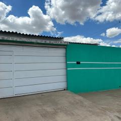 Casa LF com suíte e garagem coberta