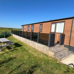 Hillside Lodge by the Sea