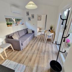 Mrozy House - mały dom, duży spokój