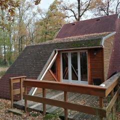 Les chalets au bord de l'étang de Malleteix