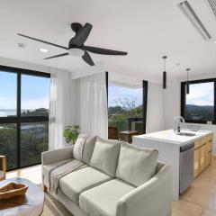 Heavenly View - 2 BDRM Oceanview Apartment