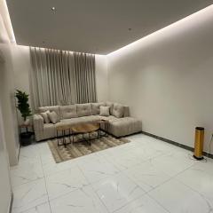 استديو فاخر