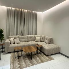 استديو فاخر