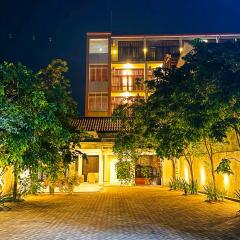 LeisureO Hotel and Spa Negombo