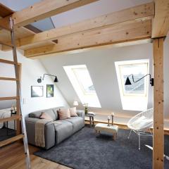 KönigsSCHLAF No7 - Dachwohnung mit Galerie im Herzen von Konstanz