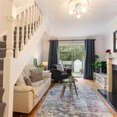 GuestReady - Coastal Charm near Sandymount Beach