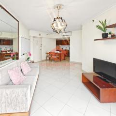 Cozy 2BR Rasuna Apt Kuningan with Pool Wi-Fi