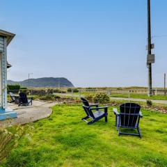 Beachfront Cottage on Seaside Promenade with Hot Tub
