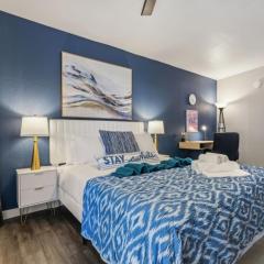 Joyful 1BD AT and T walkable with a small backyard