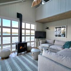 Beachfront cabin, dock, water views