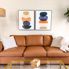 Minutes away from all the action 2BD AT and T Walkable