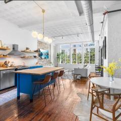 Bright 2-Bed Loft in Northern Liberties Walk to Dining, Museums
