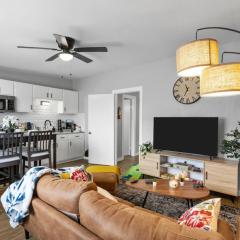 Blissful 1BD unit AT and T Walkable