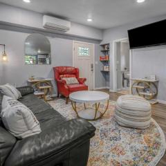 6 Mi to Kyle Field! Pet-Friendly Getaway with Yard