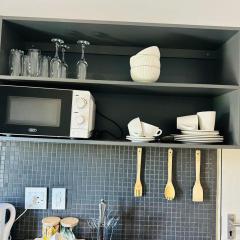 Mash-ed Up Cozy Apt at Maboneng