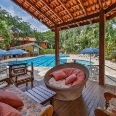 Flat estudio 110 Amarilis Riviera de São Lourenço, 03 piscina climatizada, serviço de hotelaria, limpesa e troca de toalhas diária, carregador veiculo elétrico e servico de praia finais de semana WiFi 500