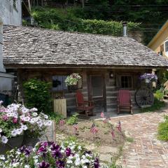 Historic Sadie's Log Cabin
