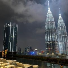 Star Infinity Pool At Klcc