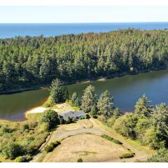 Lake House - Pacific City