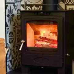 Central, dog friendly, private courtyard