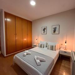 Casa familiar 3 dormitorios Jardín Piscina Barbacoa Zona de entrenamiento