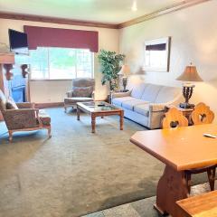 Cozy Zermatt Swiss King Villa with Kitchen Near Park City & Deer Valley Ski Resorts - 1089