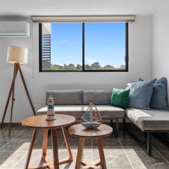 Modern apartment with pool in Ixtapa, 2 bedrooms