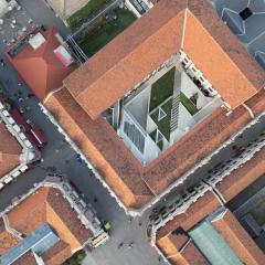 烟台朝阳文保艺术酒店