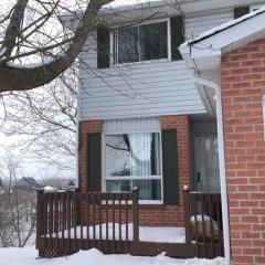 Cozy Bachelor Apartment at Trillium