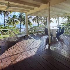 Beachside Bungalow - 2 minutes from the beach!