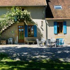Gîte familial avec wifi et piscine partagée dans ferme proche Souvigny - FR-1-489-231