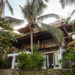 Lusty Glaze Villa Siargao