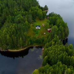 1770S Farm With Floating Sauna By Lake