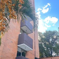 Poblado ApartaSuite familiar cerca club campestre