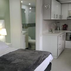 Poblado ApartaSuite 2 personas cerca club campestre