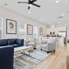 New! Family-Pet 4BR 3BA Midtown, Sleeps 14, EV