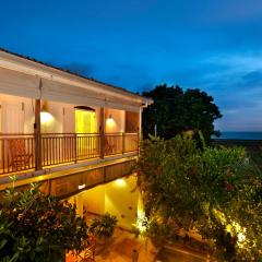 Pool, Roof Terrace, 3 Bedroom Villa, Galle Fort