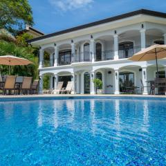 Casa Patron 6 bdrs pool in Los Suenos