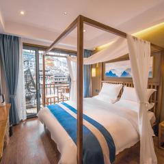 Fenghuang Sulv Yunzhu River View Homestay