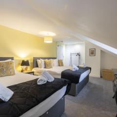 Central 5 Bedroom Home Close to Gloucester City