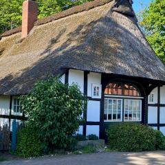 Cottage am See mit Garten und Kamin