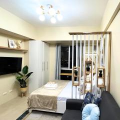 Studio Condo in IT Park with Fully equipped kitchen Fast WiFi Netflix