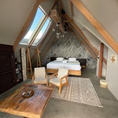 MAWE VILLA on Champagne Ridge, Romantic Getaway