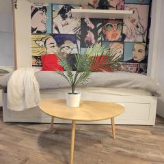 Candy - People's Square - Netflix