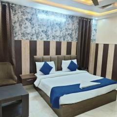 HOTEL KINGS PARADISE BANQUET & LAWN, Airport