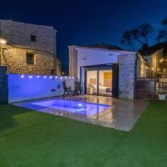 Cantó El Sech, Cottage With Pool